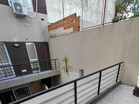 Depto Tipo Casa en Alquiler de 2 dormitorios