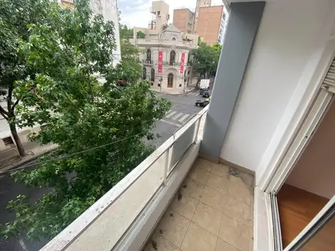 Departamento en Alquiler en Centro, $ 360.000