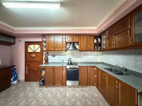 Casa en Alquiler en Barrio Bosque Peralta Ramos, USD 1.200
