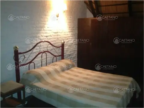 CASA EN VENTA Y ALQUILER     Ubicado en pinares a solo 100m del mar