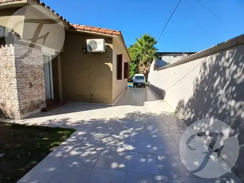 Casa en Alquiler en Villa Gobernador Udaondo, $ 1.350.000