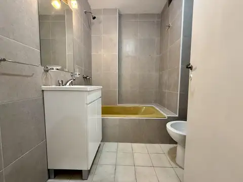 Departamento en Alquiler 43 años