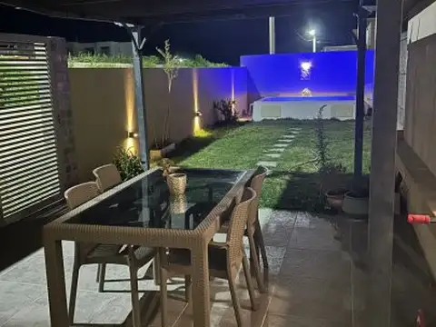 Casa 7 ambientes con 3 baños