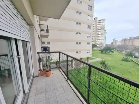 Departamento 4 amb.con balcón - AP CREDITO- Bronzini y 9 de Julio