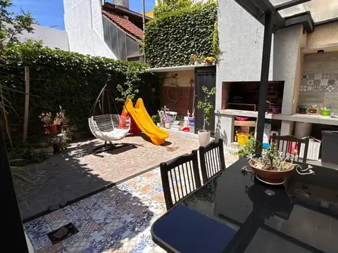 VENTA PH 5 AMBIENTES BARRIO NAÓN SIN EXPENSAS PB