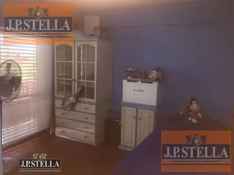 Casa 5 ambientes con 4 baños