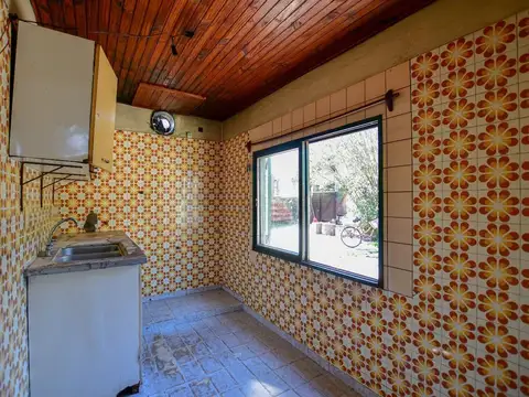 CASA EN VENTA CITY BELL 3 DORMITORIOS , PARQUE