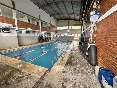 VENTA NATATORIO CLIMATIZADO SAN VICENTE CENTRO