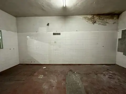 Galpon en Alquiler 21  mts Fondo
