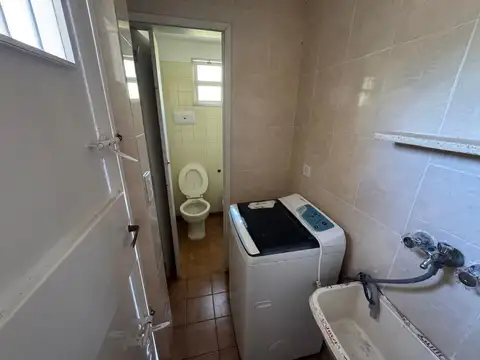 Depto Tipo Casa en Venta 40 años