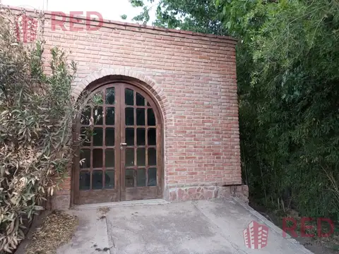 Casa 5 ambientes con 1 baño