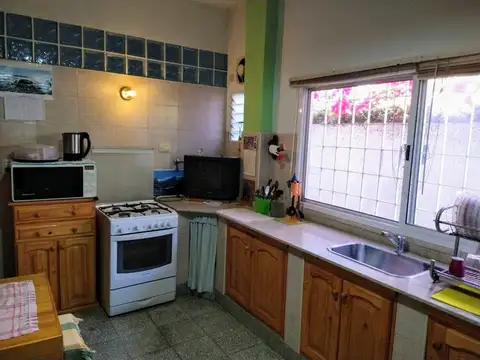 NUEVO VALOR! CASA EN VENTA VIILA LUZURIAGA