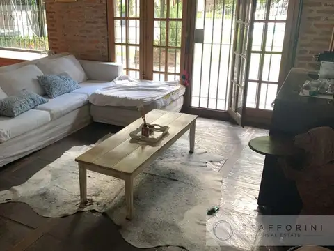 Ituzaingo  al 2700