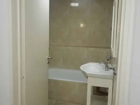 Departamento en Venta en Villa General Mitre, USD 90.000