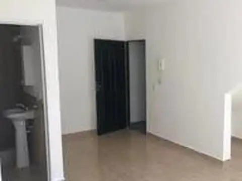 Depto Tipo Casa Monoambiente con 1 baño