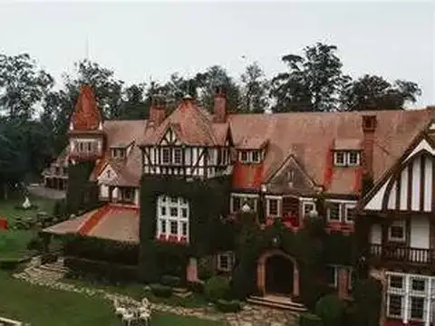 Avenida Pereda , Piso 0