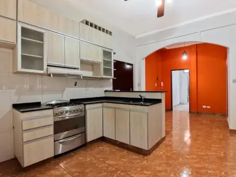 Depto Tipo Casa en Venta 50 años