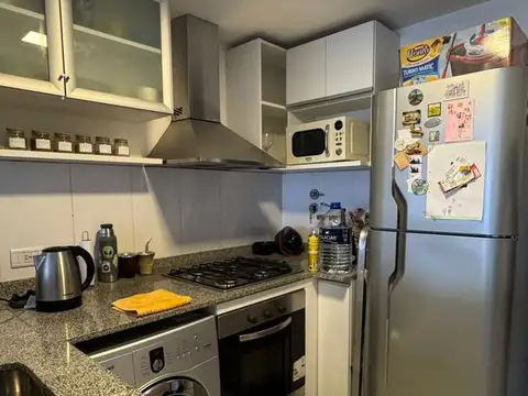 2 ambientes Las Lomitas! 2°D