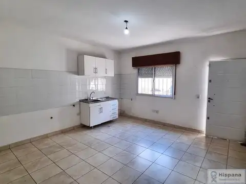 Departamento en alquiler, sobre la calle Labarden, en Del Viso, Pilar.