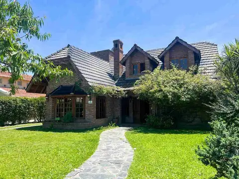 CASA 5 AMBIENTES LA MARTONA LOTE 800 METROS