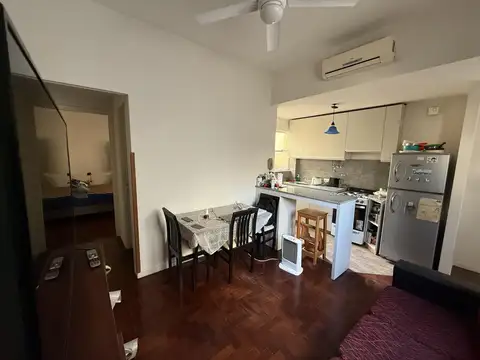 VENTA - 2 AMBIENTES - LUMINOSO - CABALLITO NORTE