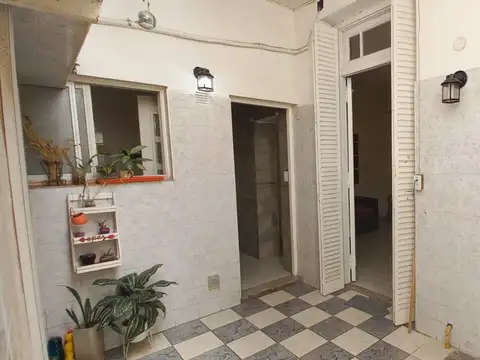 Depto Tipo Casa en Venta 50 años