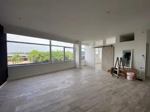 OFICINA 4 DESPACHOS VENTA DELTA CENTER