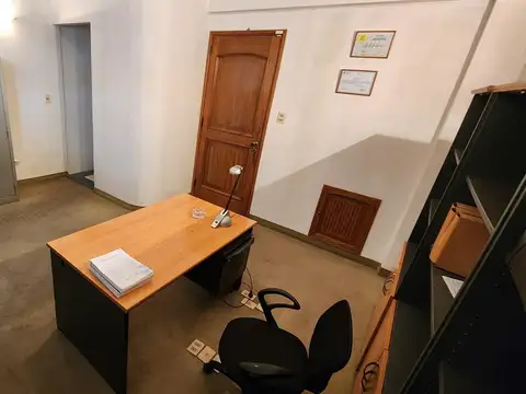 Oficina en Venta al Este