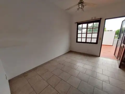 Depto Tipo Casa en Venta 25 años