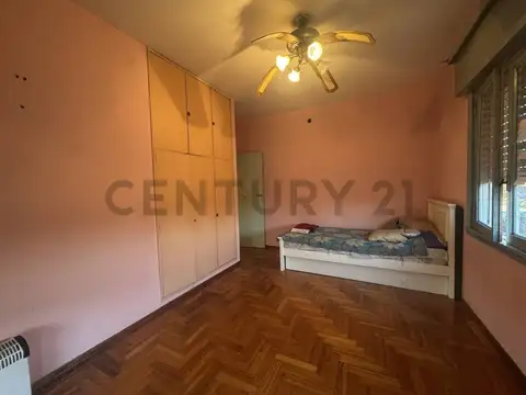 Casa en venta 4 ambientes, Francisco Cafferata 930, Burzaco.