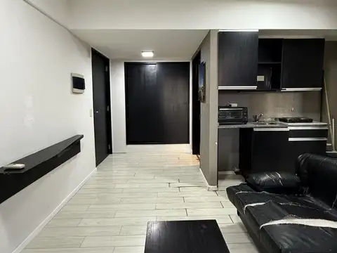 Teniente General Juan Domingo Perón 4100, Piso 2
