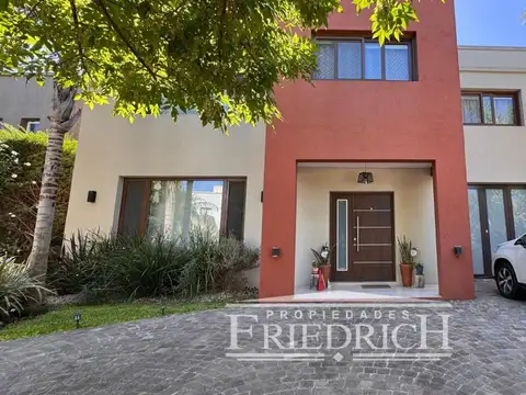 Casa en venta - Haras Maria Victoria