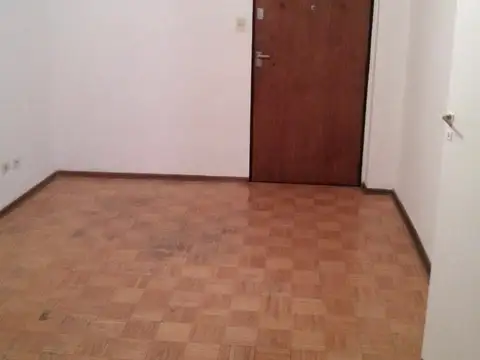 Suipacha 900