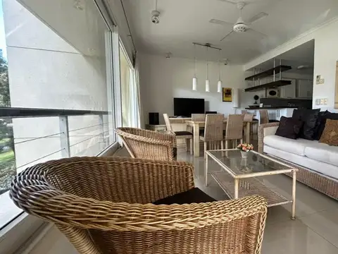 Departamento en Venta en Punta Ballena, USD 198.000