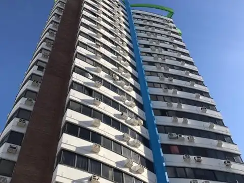 Angel Delia 800, Piso 16