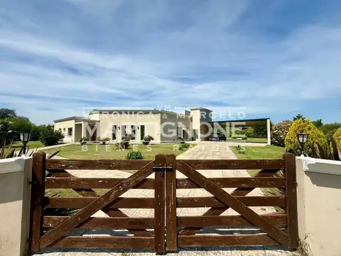 Casa en VENTA en CLUB DE CAMPO LA RANITA, Partido de Luján