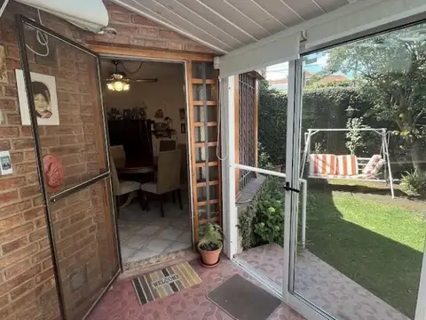 Casa 3 ambientes con 2 baños