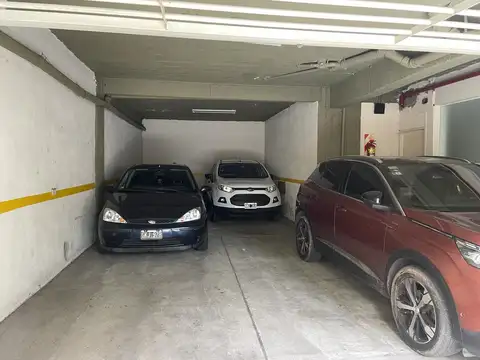 Bulnes 800, 2 Cocheras Fijas y  Cubiertas en Planta Baja, Bajas Expensas Almagro