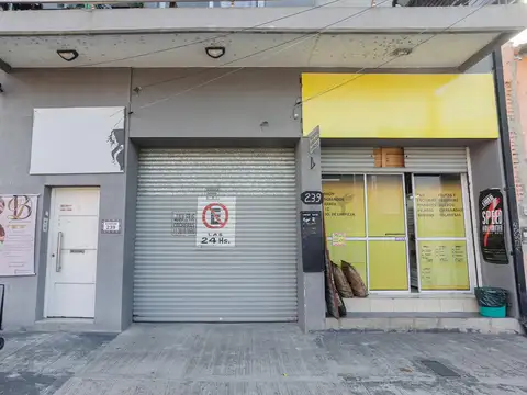 Local en  excelente zona comercial de Tigre centro