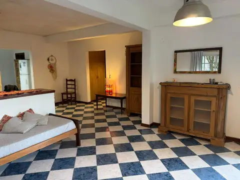 Casa 3 ambientes con 2 baños