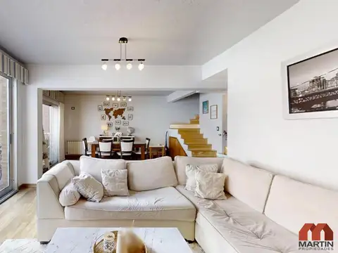 Departamento en Venta de 3 Ambientes en La Lucila | En dos plantas con Balcón en ambas plantas