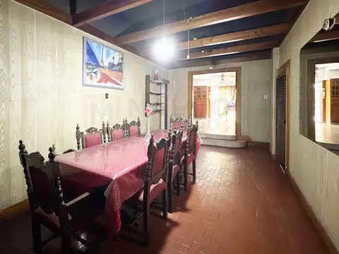 CASA 7 AMBIENTES CON PATIO, GARAGE Y TERRAZA