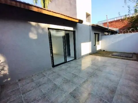 Depto Tipo Casa en Venta en Moreno, USD 66.000