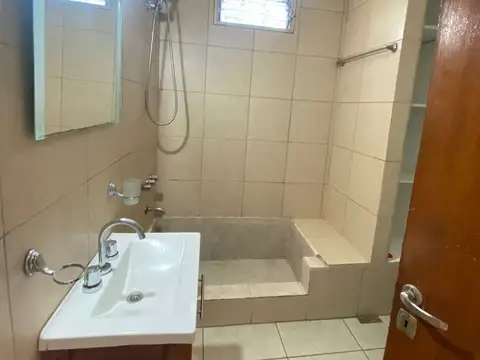 Miguel de Salcedo 2200