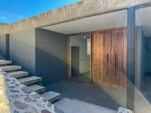 Casa en Venta en La Cuesta Villa Residencial, USD 498.000