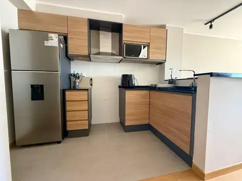 Departamento en Alquiler con 1 cocheras