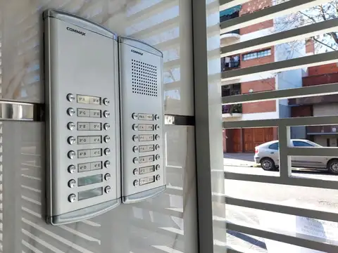 José León Suárez 400, Piso 2
