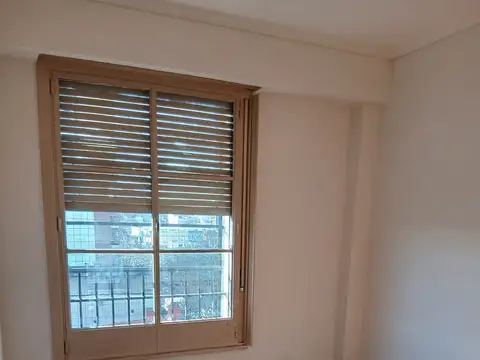 Departamento en Alquiler en Floresta, $ 730.000