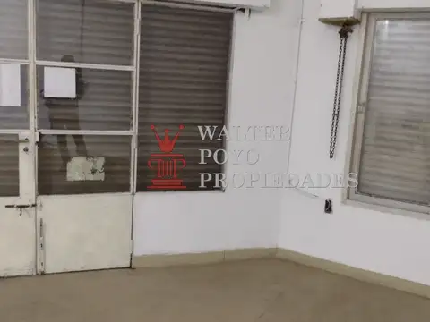 Local en Venta Via Púb.