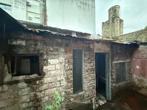 Depto Tipo Casa en Venta 70 años